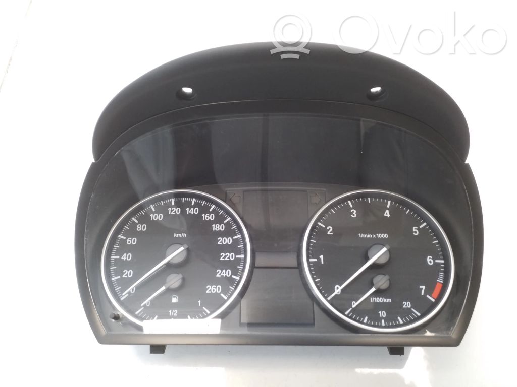 BMW 1 E81 E87 Nopeusmittari (mittaristo) 