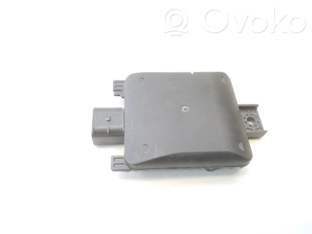 Volkswagen Golf VII Blind spot module 