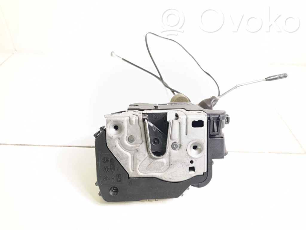 BMW 5 E60 E61 Cerradura de puerta trasera 