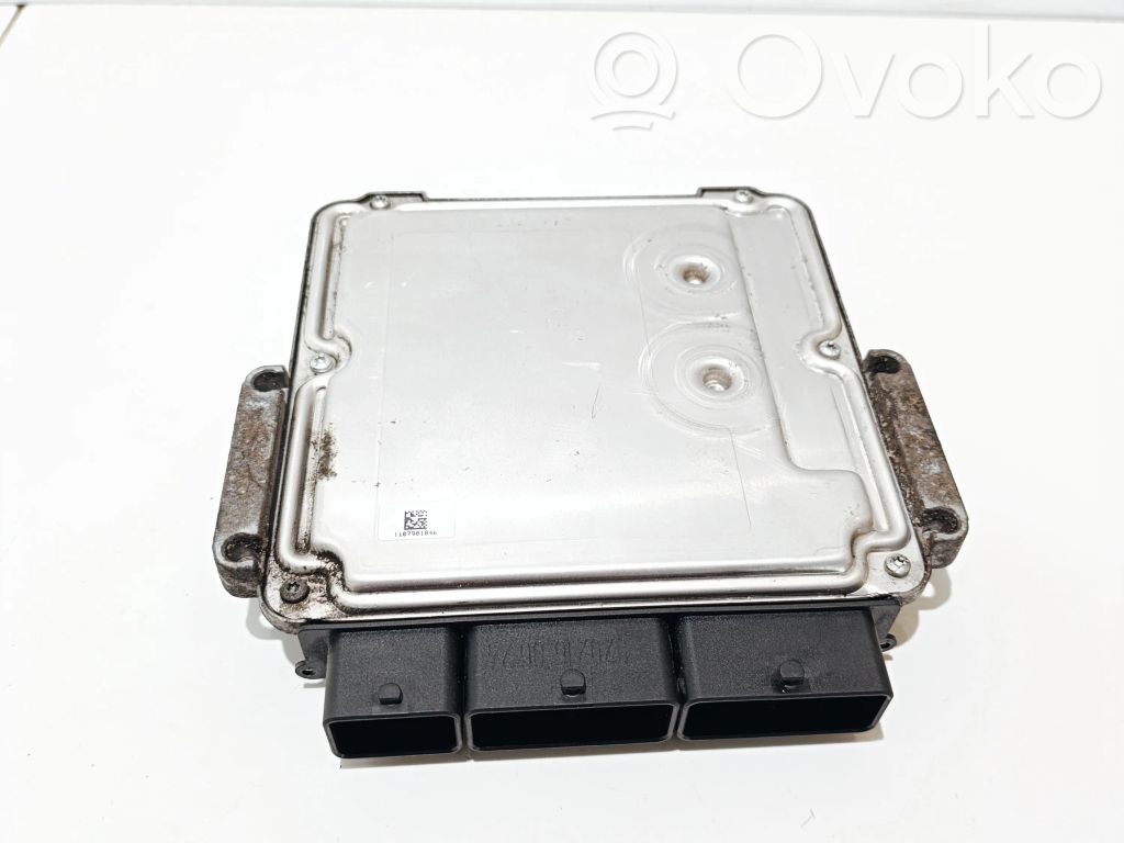 Renault Trafic III (X82) Engine control unit/module 