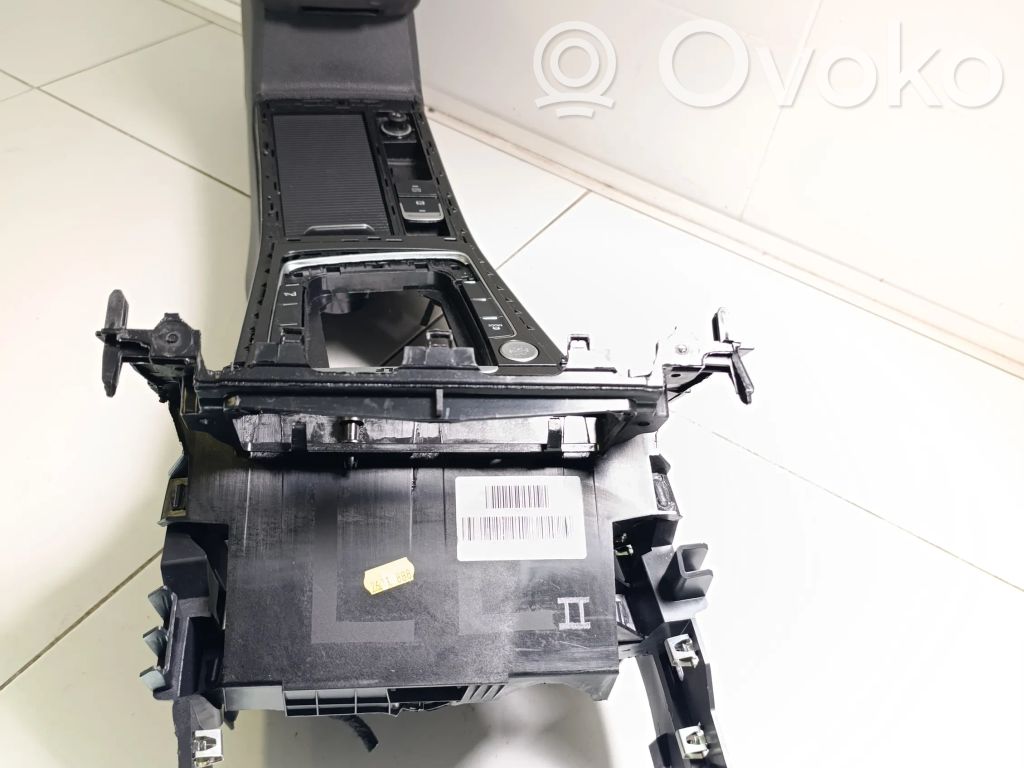 Armrest   5GE863241D