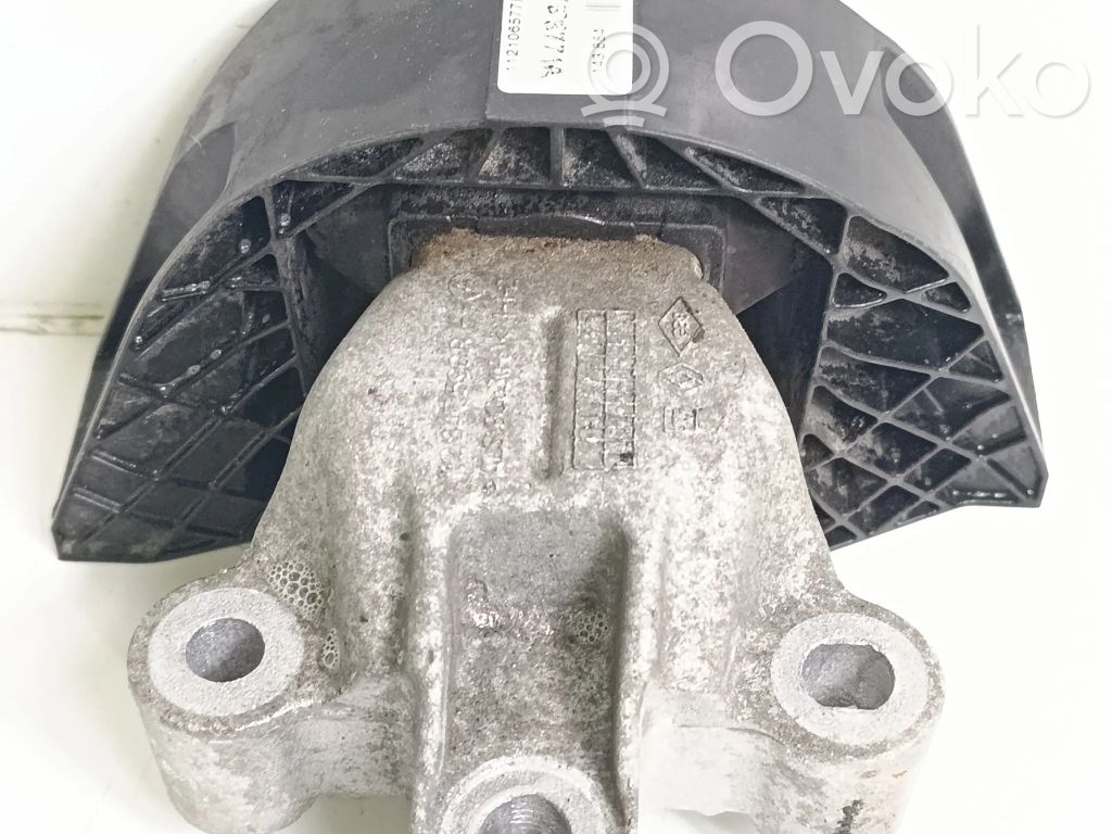 Renault Zoe Engine mount bracket 