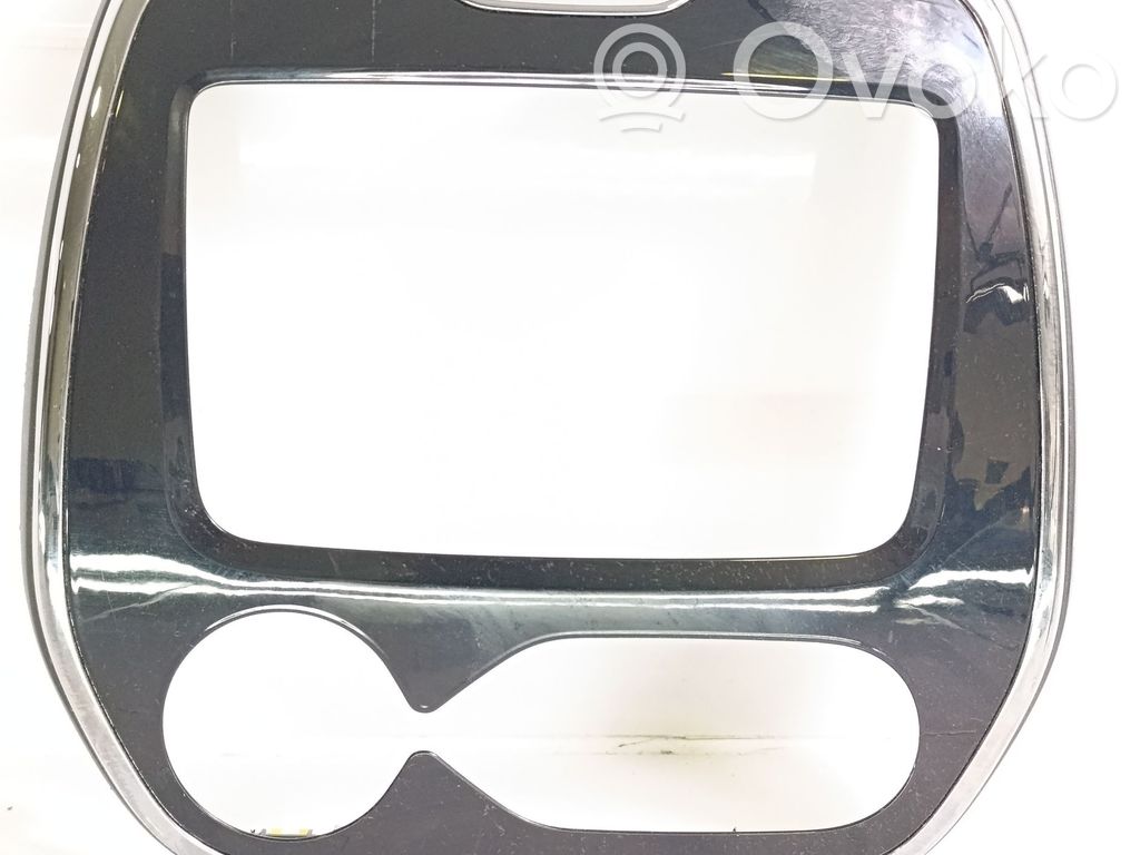 Renault Captur Radio/GPS head unit trim 