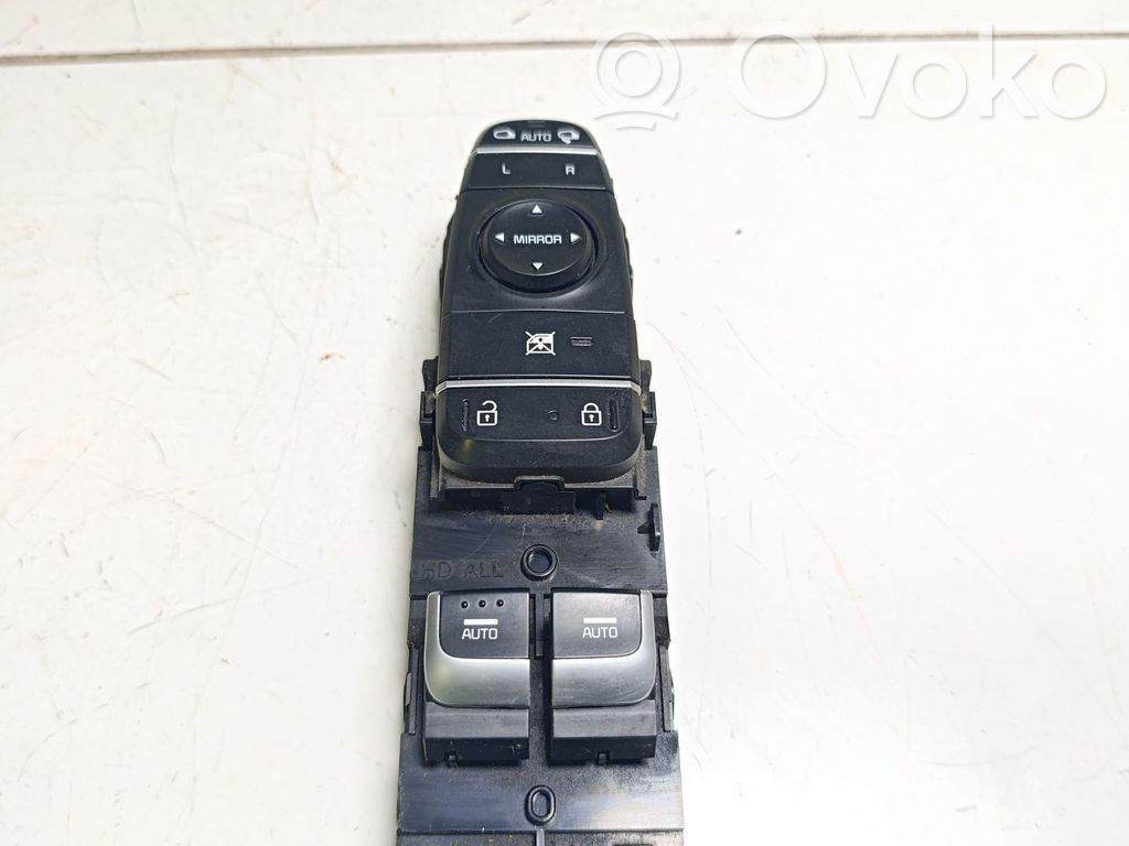 KIA Optima Electric window control switch 