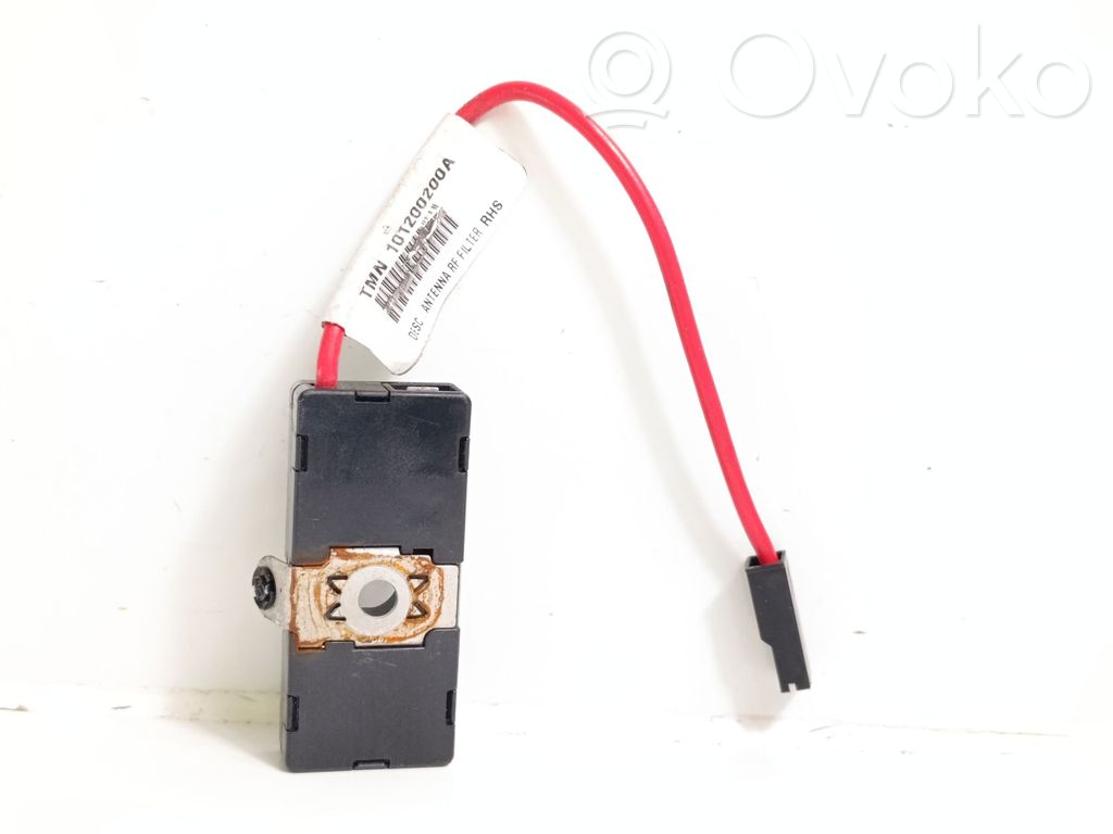 Tesla Model S Antenos stiprintuvas 