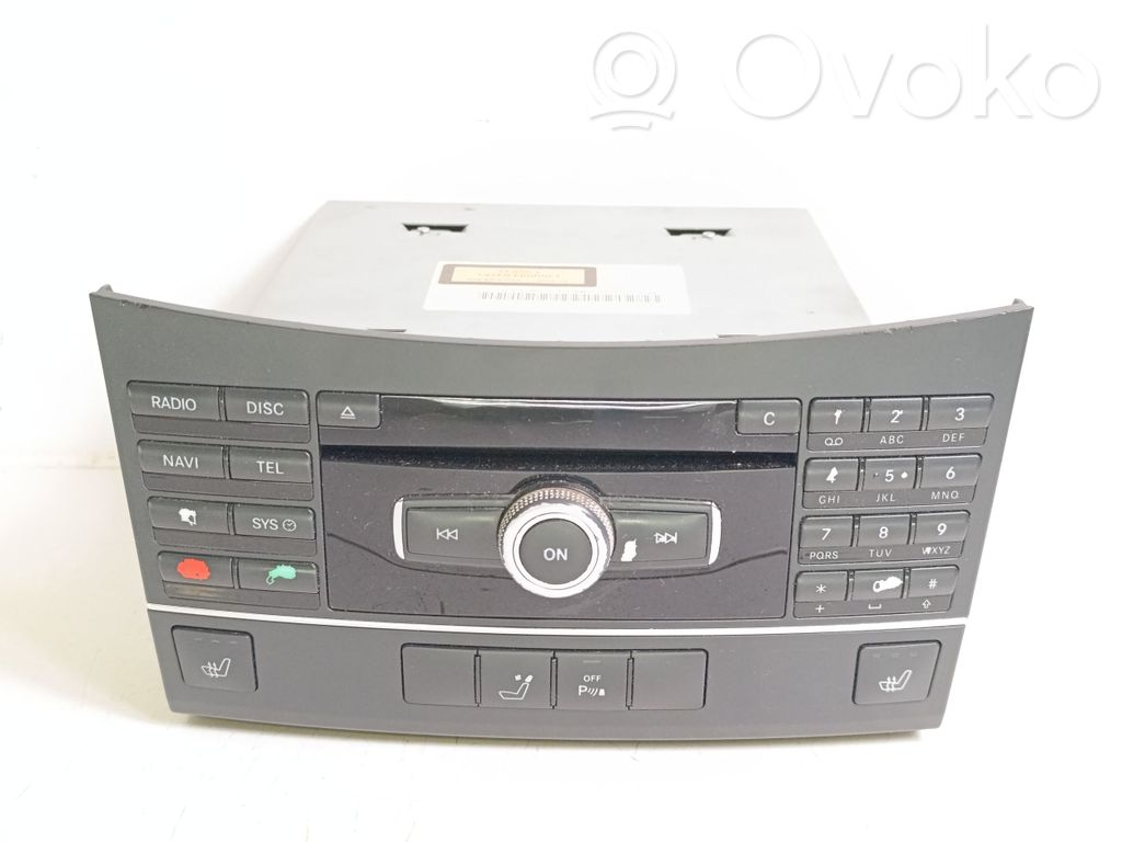 Mercedes-Benz E W212 Panel / Radioodtwarzacz CD/DVD/GPS 