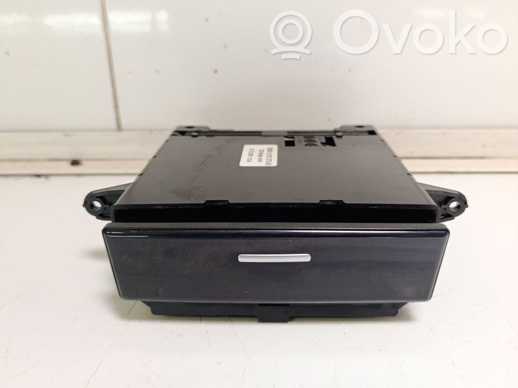 BMW 5 E60 E61 Aschenbecher vorne 
