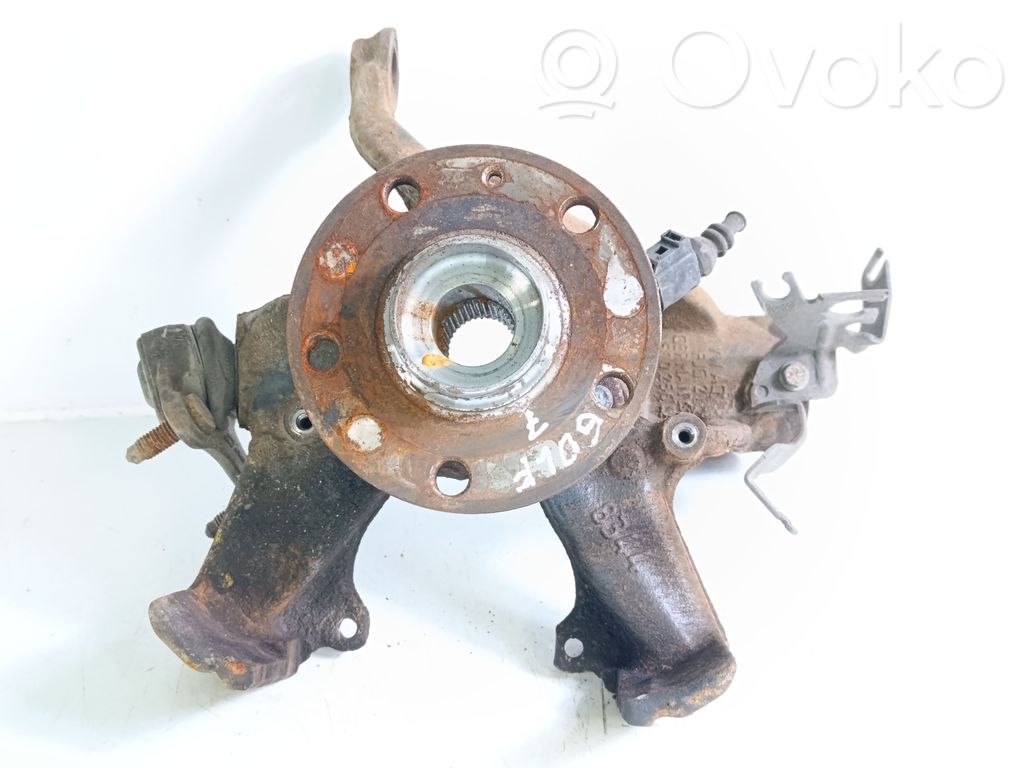Volkswagen Golf VII Fuso a snodo con mozzo ruota anteriore 