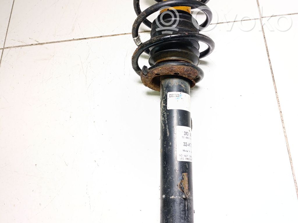 BMW 1 E81 E87 Front shock absorber with coil spring 