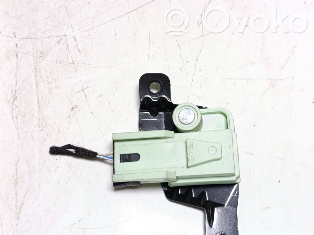 BMW X3 E83 Airbagsensor Crashsensor Drucksensor 