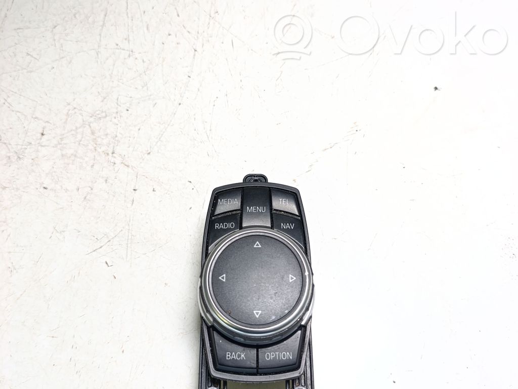 BMW 2 F45 Head unit multimedia control 