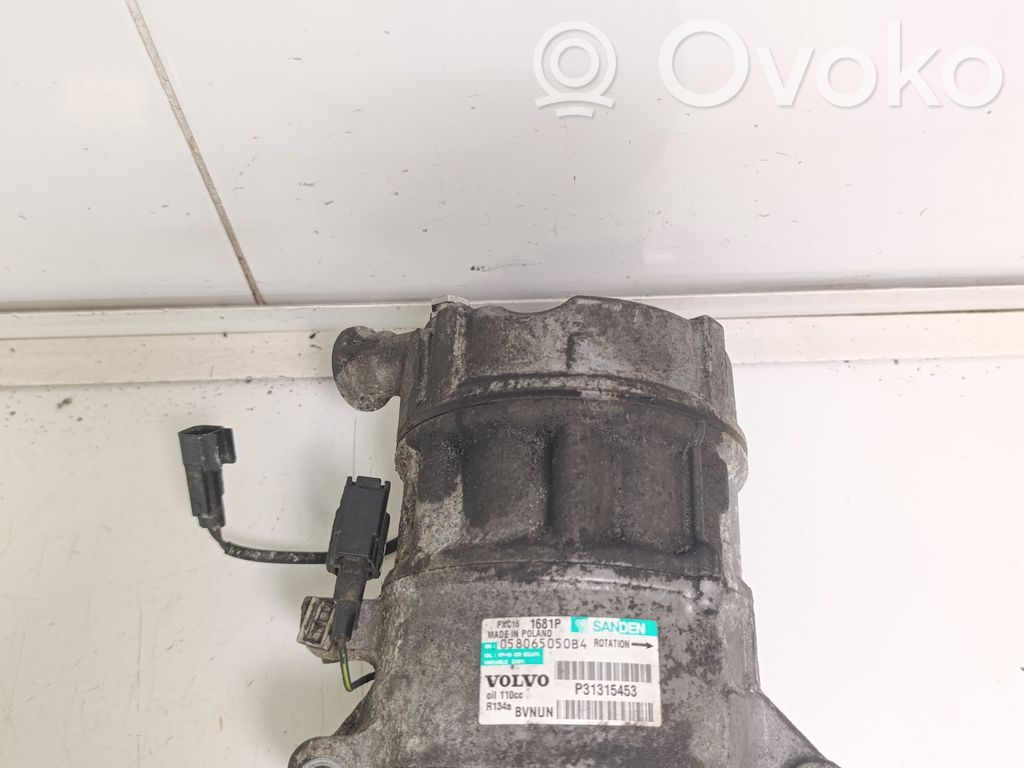 Volvo V70 Kompresor / Sprężarka klimatyzacji A/C 