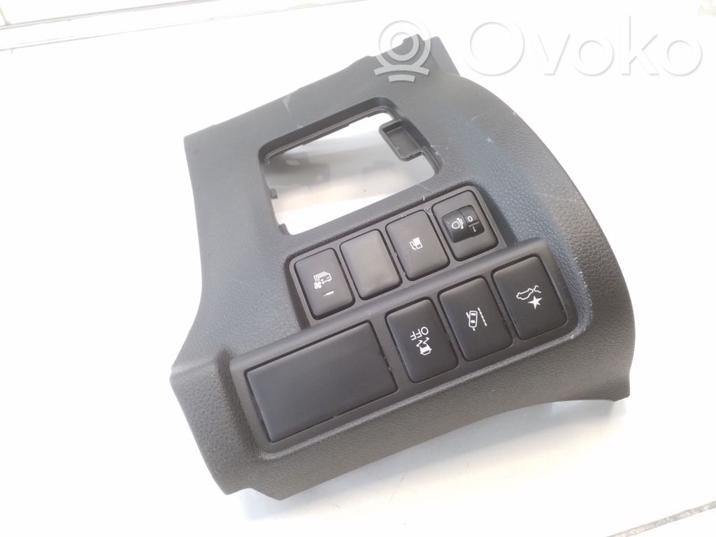Mitsubishi Eclipse Cross A set of switches 