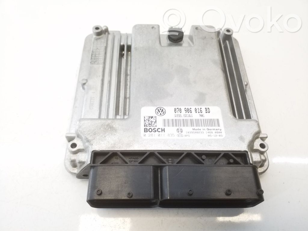 Volkswagen Transporter - Caravelle T5 Engine control unit/module 