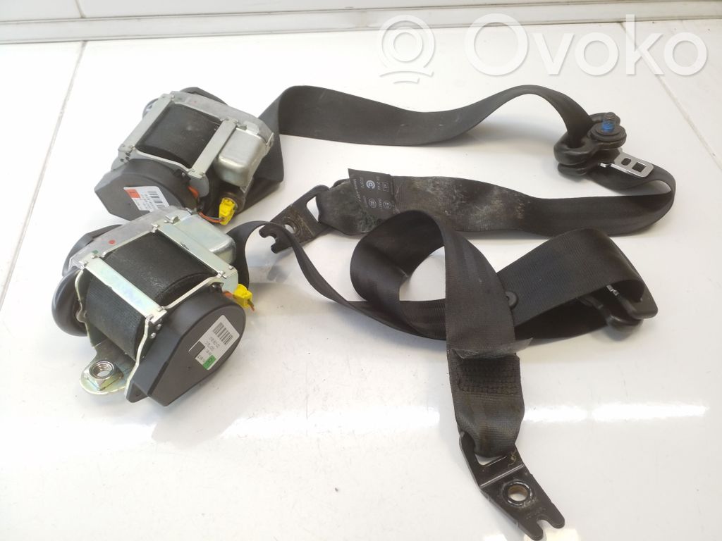 Volvo V60 Cinturón trasero 