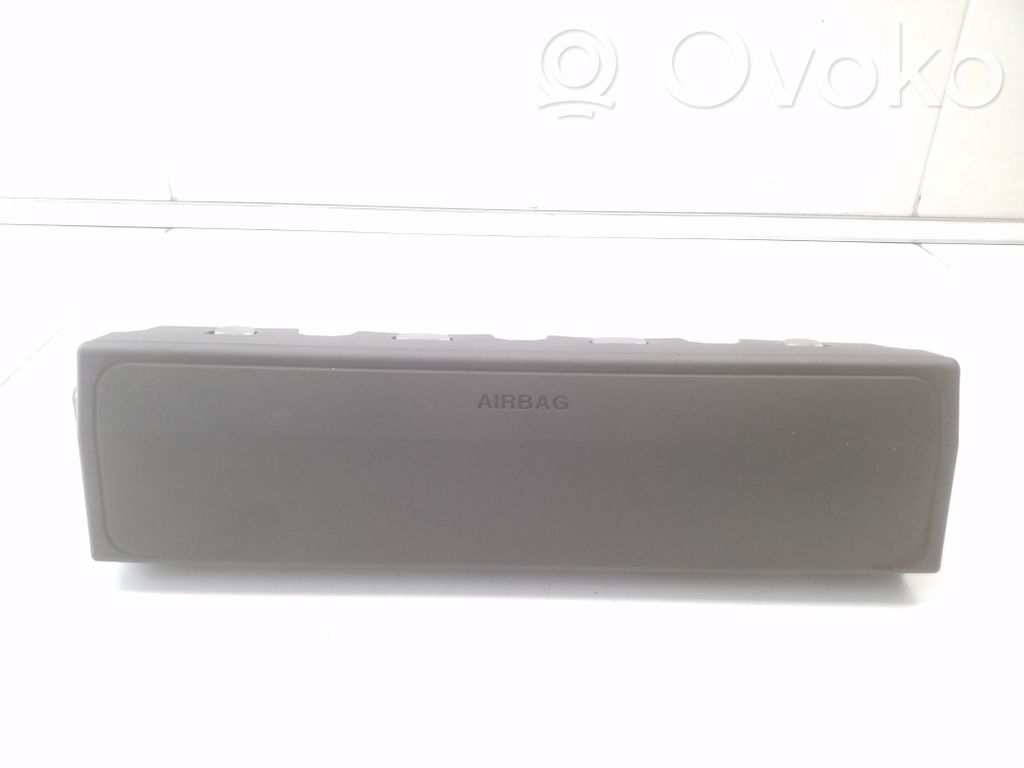 BMW 5 G30 G31 G38 Polviturvatyyny 