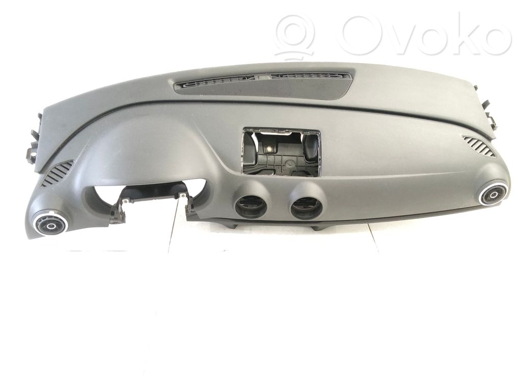 Audi A3 S3 8V Panelė 