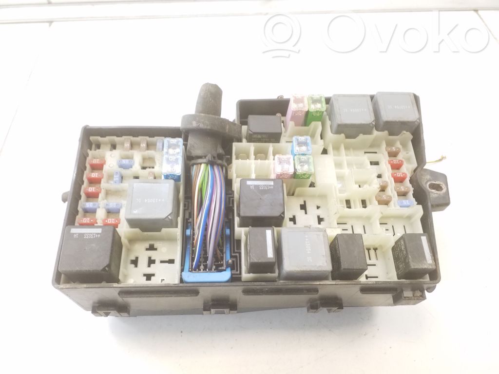 Volvo V40 SAM control unit 
