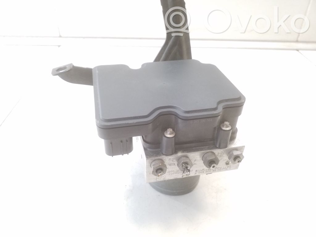 Mercedes-Benz EQB Bomba de ABS 