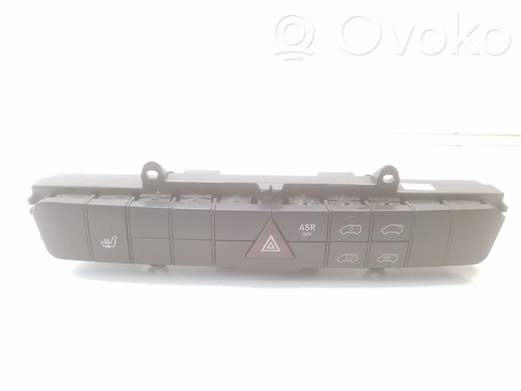 Mercedes-Benz Vito Viano W639 Przycisk świateł awaryjnych 
