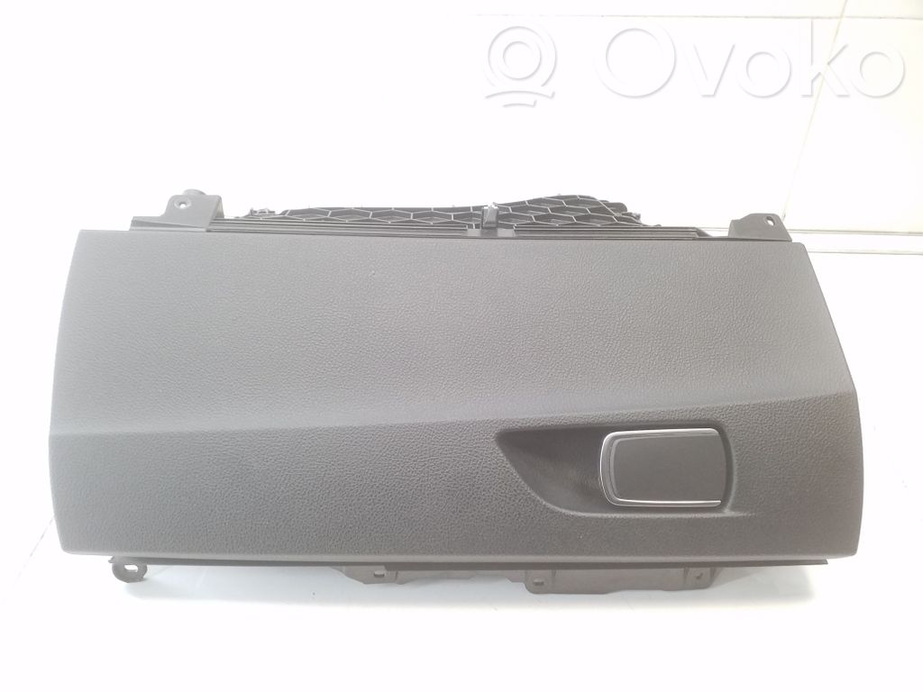 BMW 1 F20 F21 Mantu nodalījuma komplekts 