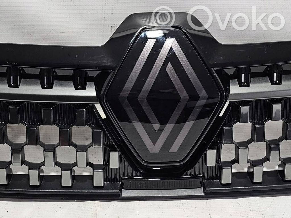 Renault Austral Front bumper upper radiator grill 