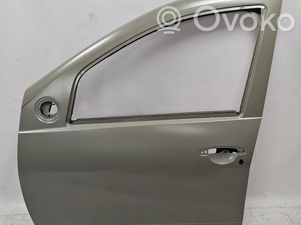 Dacia Duster Durvis 