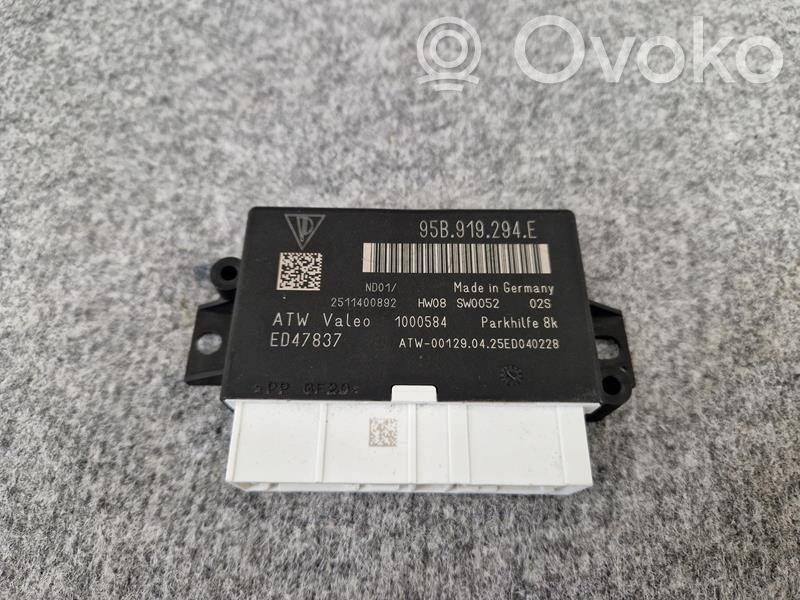 Porsche Macan (95B) Parking PDC control unit/module 