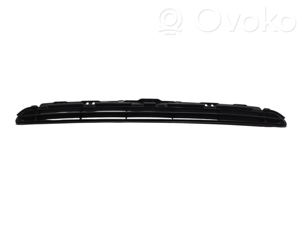 Citroen C5 Etupuskurin alempi jäähdytinsäleikkö 