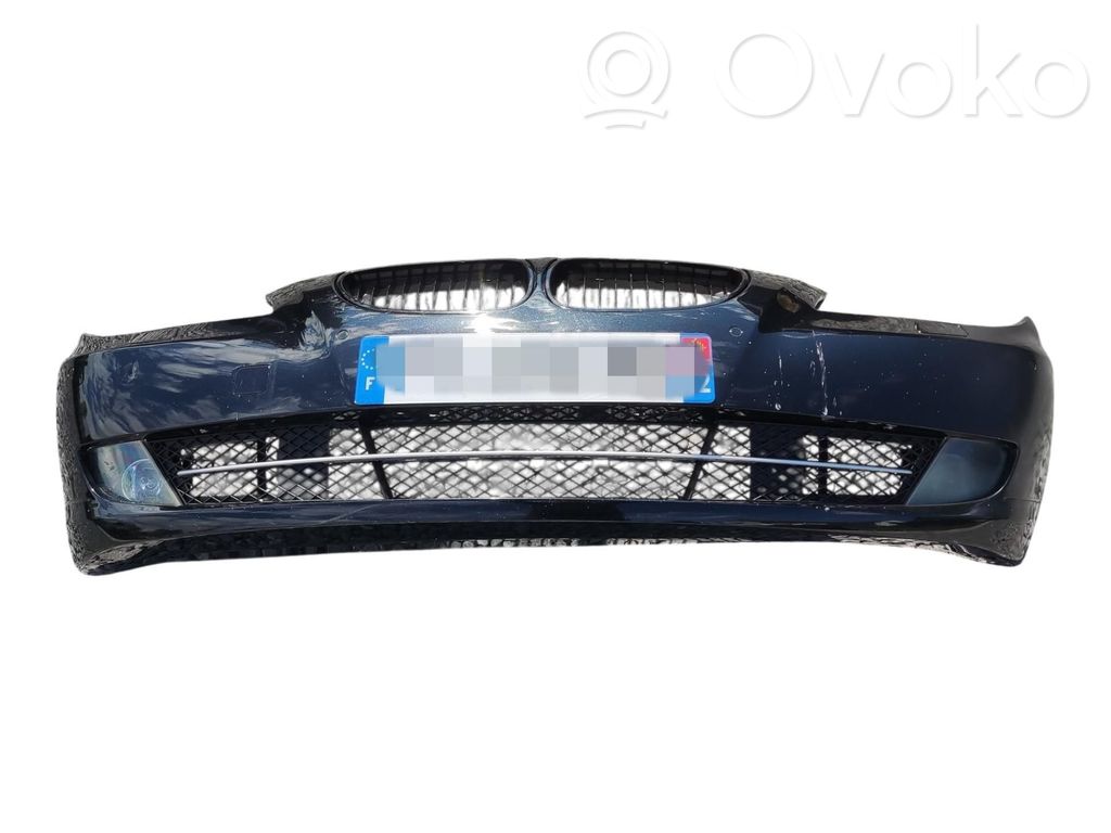 BMW 5 E60 E61 Priekšējais bamperis 