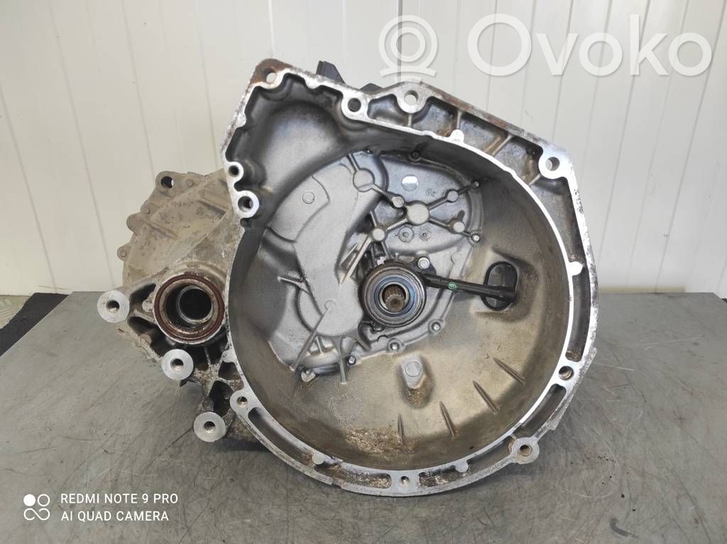 Ford Transit Courier Mehāniska 6 ātrumu pārnesumkārba 