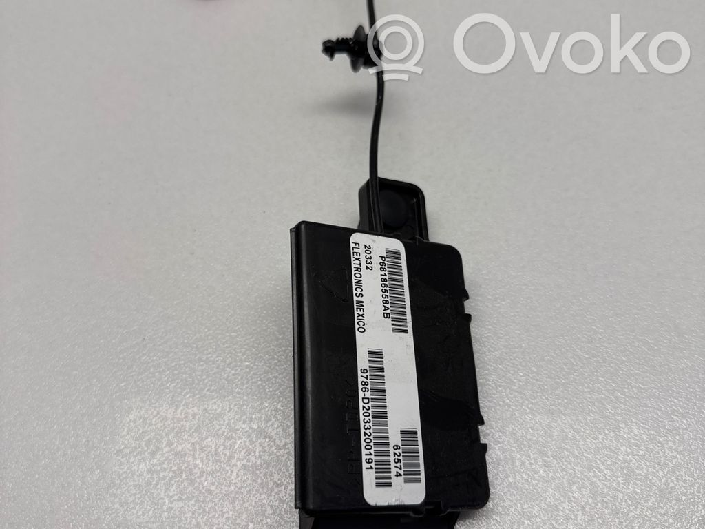 Antenna control unit   P68186558AB,20332,9786D2033200191