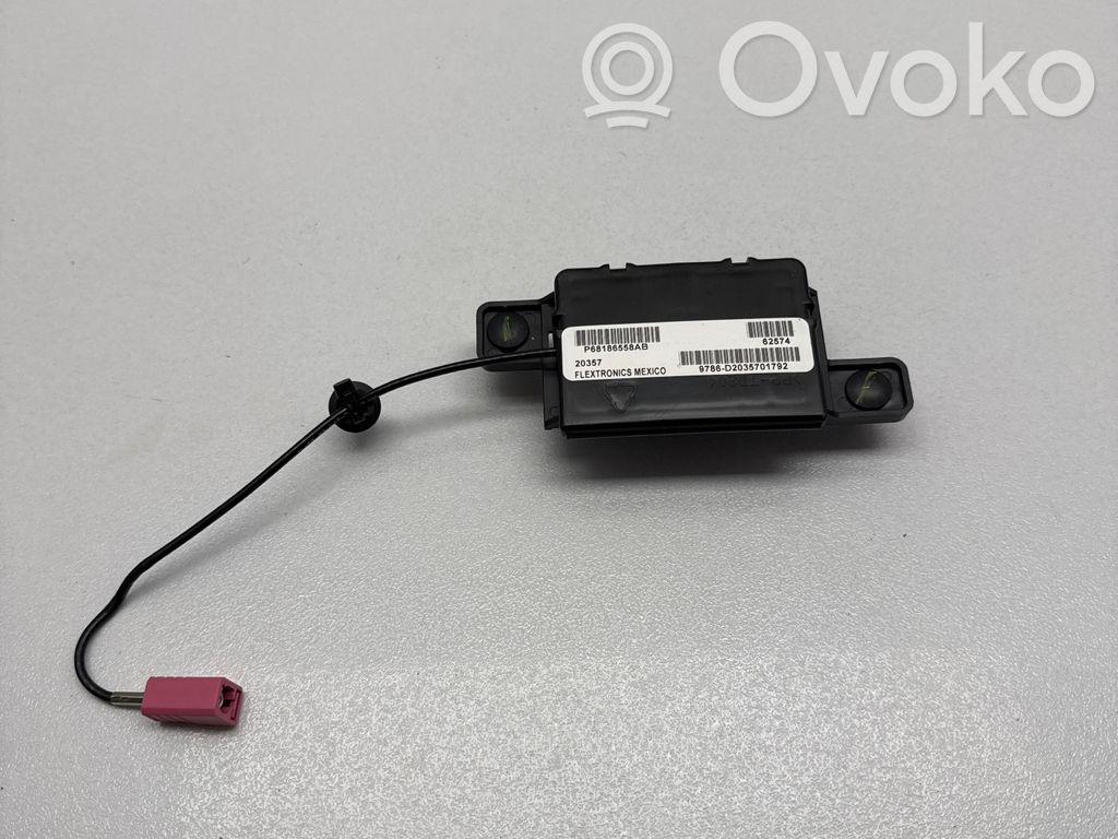 Chrysler Pacifica Antenna control unit 