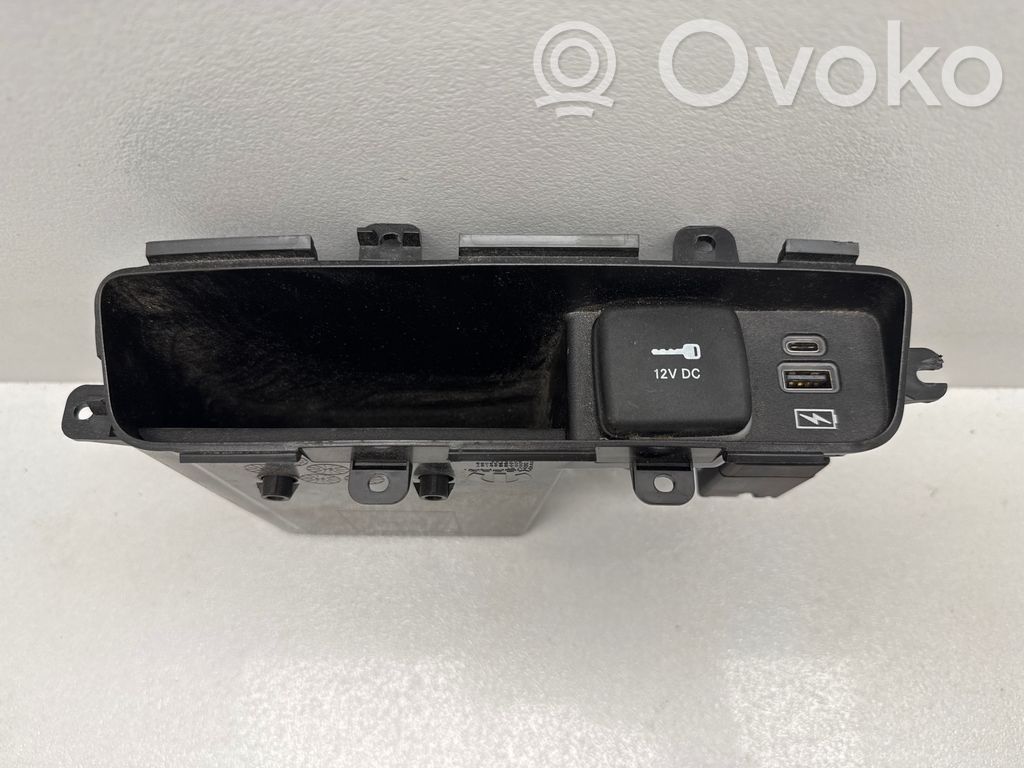Gniazdo / Złącze USB   68480124AB,61868AH,FC00ABS29127,6078423,Y0149752