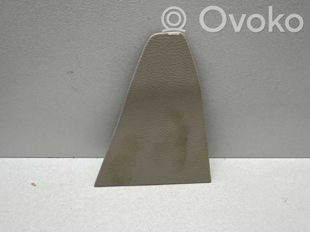 Chrysler Pacifica (B) pillar trim (bottom) 