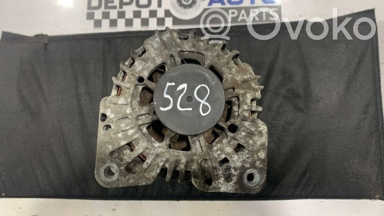 Alternator   8200725683,M9R700