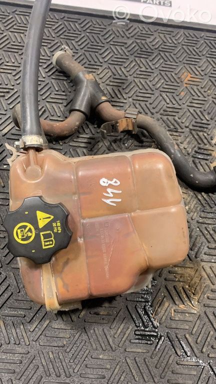 Opel Astra J Aušinimo skysčio išsiplėtimo bakelis 