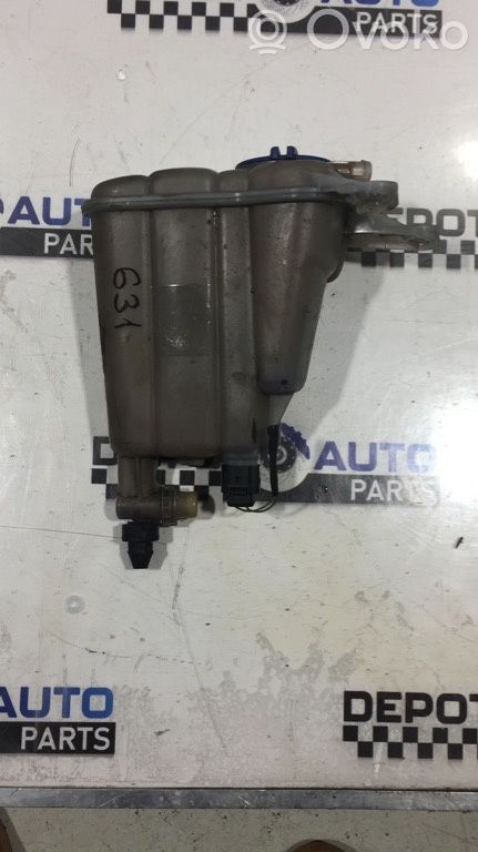 Audi A4 S4 B8 8K Coolant expansion tank/reservoir 