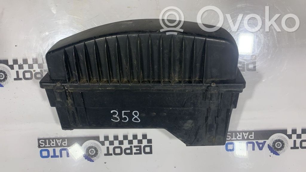 Peugeot 207 Air filter box 