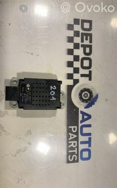 Volkswagen Golf V Antenos stiprintuvas 