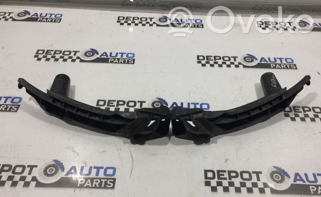 Volkswagen Golf V Headlight/headlamp mounting bracket 
