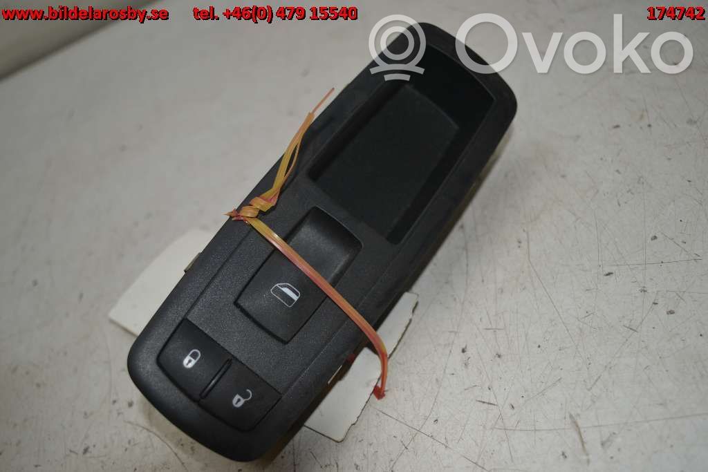Electric window control switch   10035067