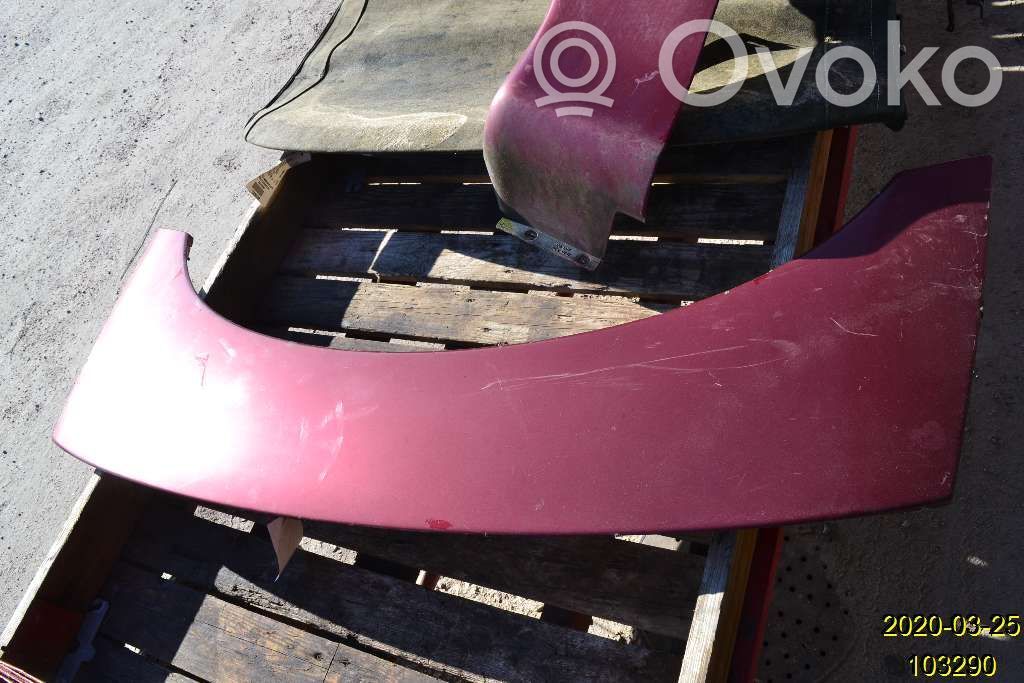 Tailgate/trunk spoiler   16900301