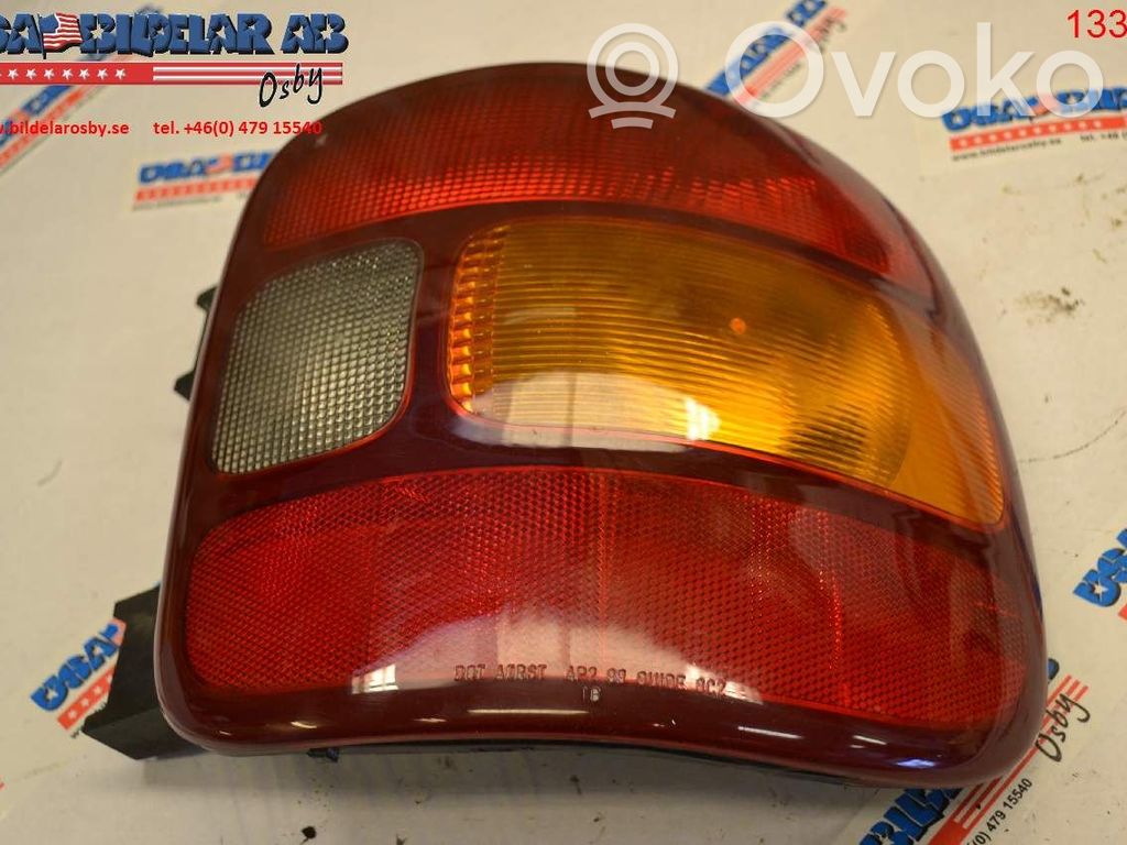 Rear/tail lights   16602568R