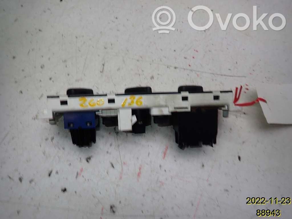Ford Explorer Panel klimatyzacji 