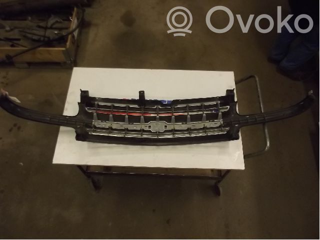 Chevrolet Silverado Front bumper lower grill 