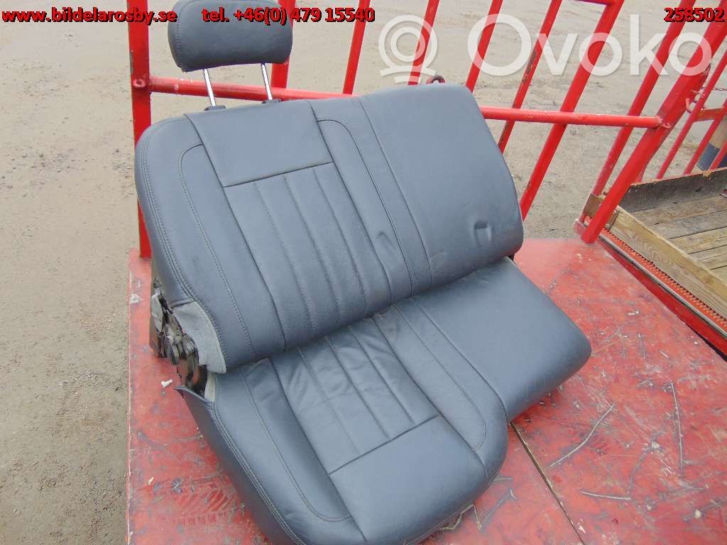 Rear seat