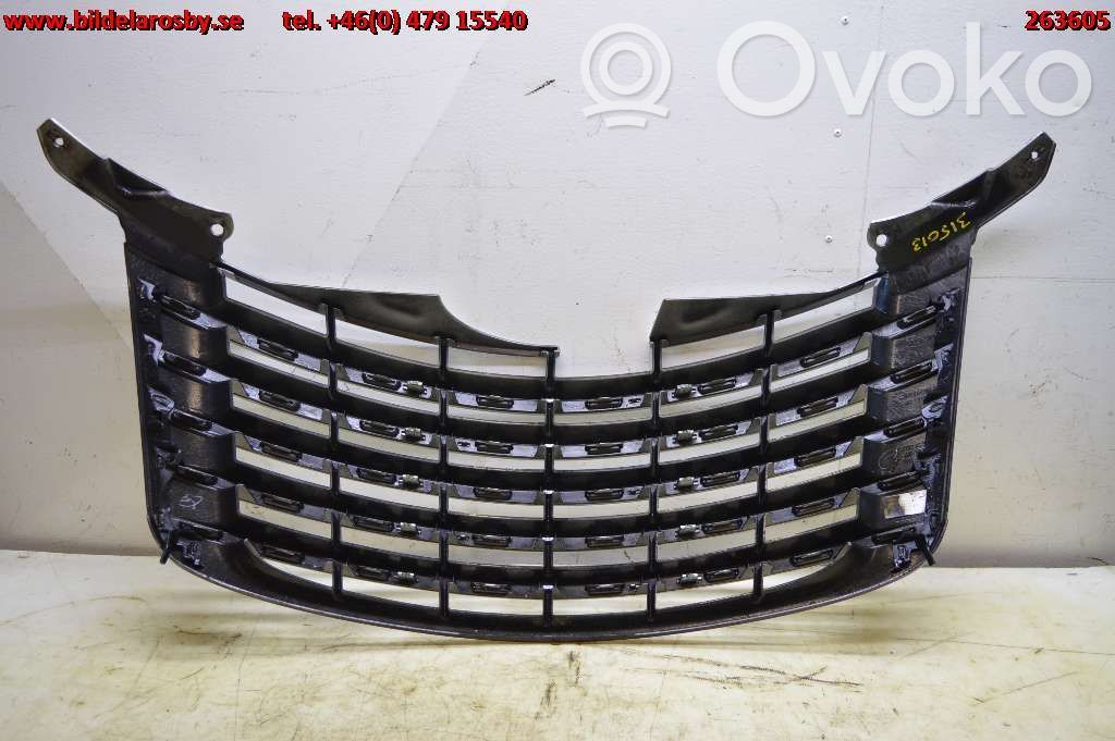 Chrysler PT Cruiser Front bumper lower grill 
