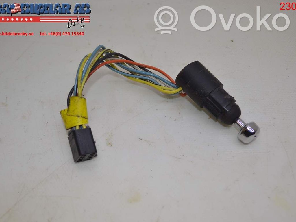 Wing mirror switch