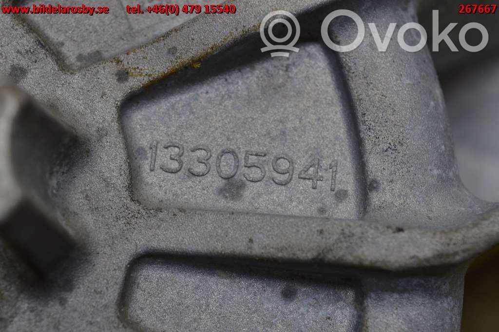 Engine mounting bracket   13305941